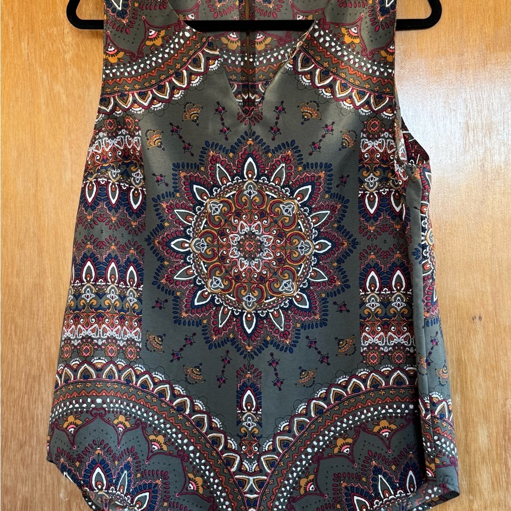 Mandala Print Sleeveless Blouse - Multicolor - Picture 2 of 3